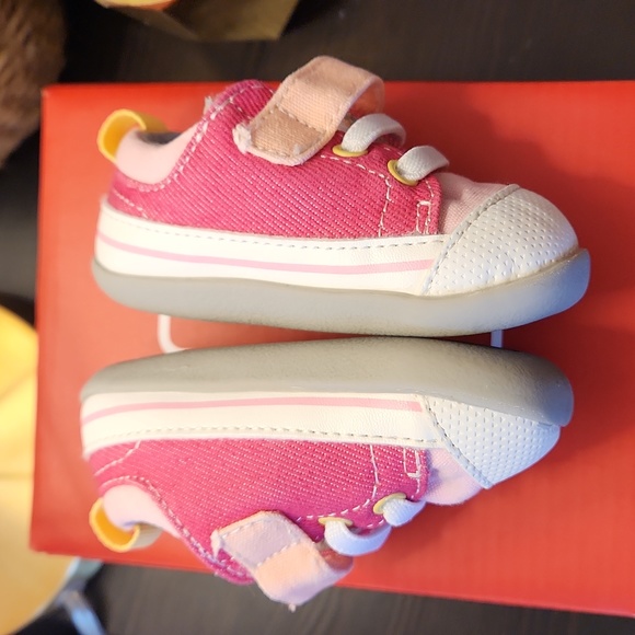 See Kai Run Hot Pink Multi Size 3 - Picture 3 of 8